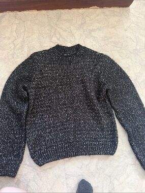 Cozy Black Speckled Turtleneck Sweater